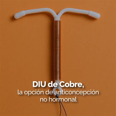 Esquema del DIU de cobre en el útero mostrando la liberación de iones de cobre y su efecto espermicida
