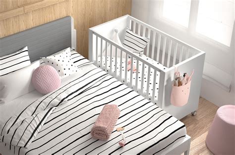 Ilustración que muestra una cuna de colecho con ruedas acoplada a la cama de los padres, destacando la cercanía y seguridad.