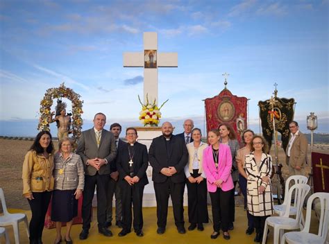 fotografía del acto de bendición o inauguración en Sucina