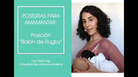 Mujer amamantando en posición de balón de rugby