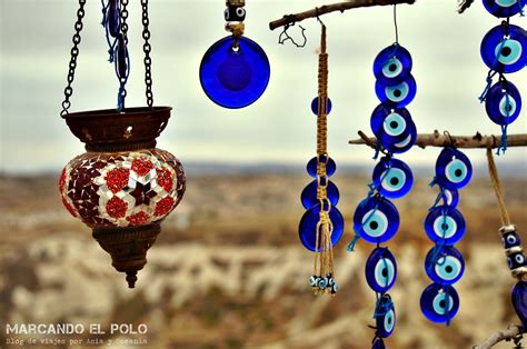 Ojos turcos en Cappadocia, Turquía