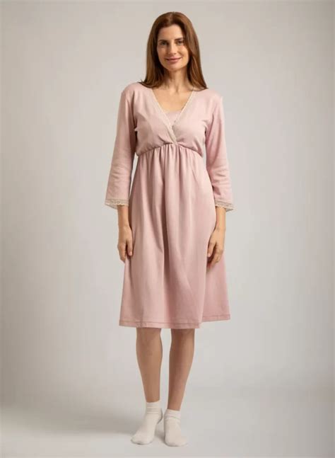 Colección de camisones de lactancia en diferentes colores y estilos