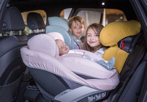 Infografía: Tres claves para elegir una silla de coche a contramarcha