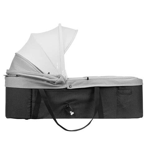 Foto del capazo Casualplay Cot acoplado a la silla Kudu.