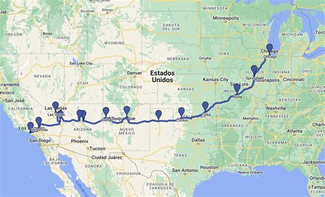 Infografía que muestra la ruta del exilio de la familia Pascal: de Santiago de Chile a Dinamarca, y de allí a Texas y California en Estados Unidos