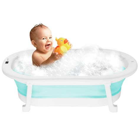 Bebé en bañera con cojín ergonómico