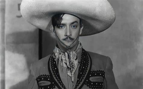 Fotografía de archivo de Jorge Negrete caracterizado como charro, elemento icónico de su imagen artística.