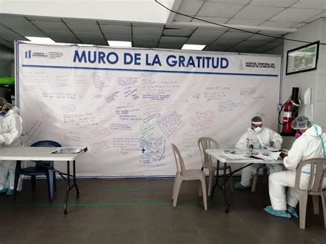 muro de agradecimientos familiar