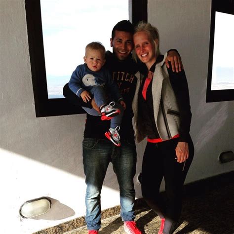 Rebecca Schuster con su esposo Juan Carlos Maldonado y su hijo Sami en el club River Plate de La Falda