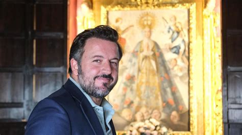 Imagen del alcalde de Elche, Pablo Ruz, en un pleno municipal, con la portavoz de Vox, Aurora Rodil.
