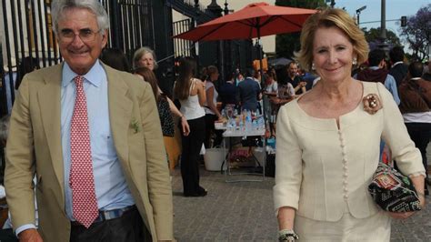 Esperanza Aguirre y su marido Fernando Ramírez de Haro en un evento social