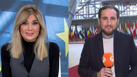 Foto de Guillermo Pascual en el estudio de Antena 3 en Bruselas