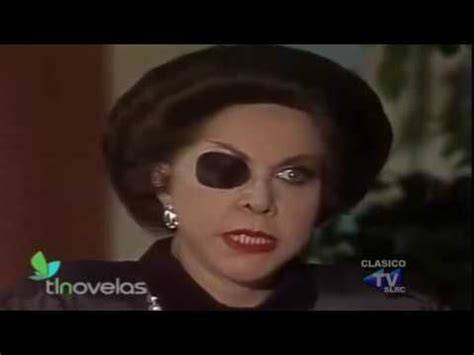 Escena dramática del enfrentamiento final entre Catalina Creel y los protagonistas en el yate