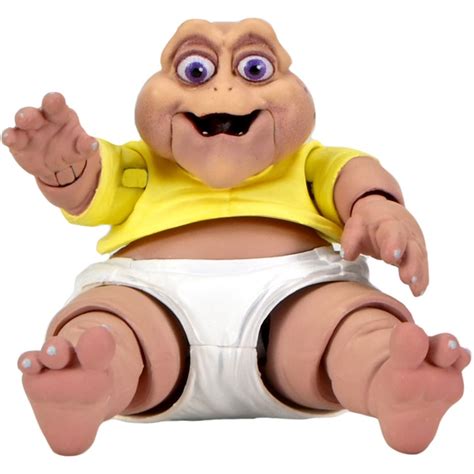 Imágenes detalladas de todos los accesorios incluidos con la figura de Baby Sinclair