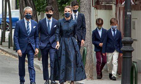 Mar Flores corriendo en un evento benéfico con sus hijos Beltrán, Bruno y Darío