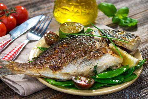 Foto de pescado cocido al vapor para bebé