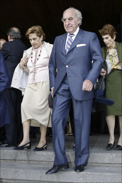 Foto histórica de Emiliano Revilla con su mujer o de las instalaciones de Chorizos Revilla