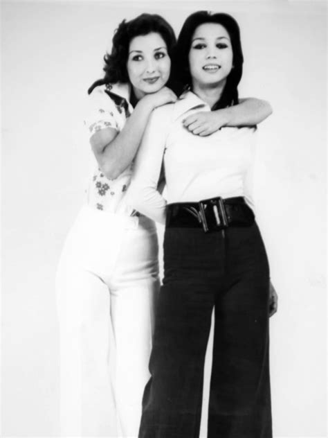 fotografía histórica del dúo original Carmela y Tina Muñoz