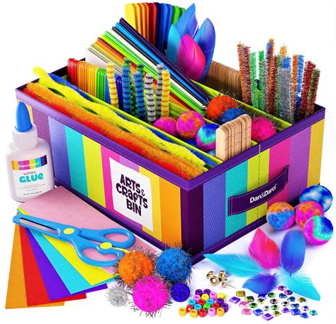 Variedad de kits de manualidades para niños