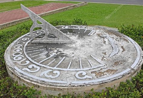 Representación de un reloj de sol antiguo