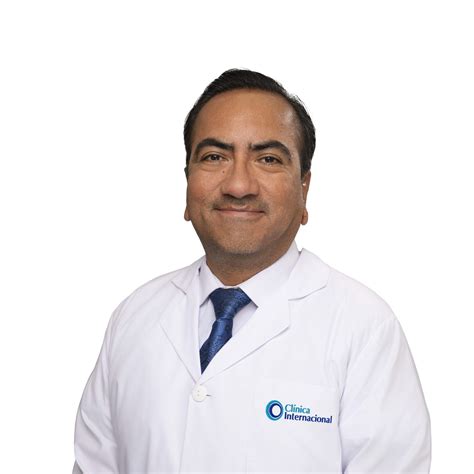 Fotografía del Dr. Antonio Conde Palacios, médico especialista en ginecología y obstetricia.