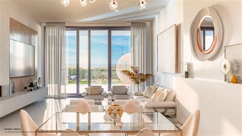 Interior de un apartamento moderno y luminoso en Paterna