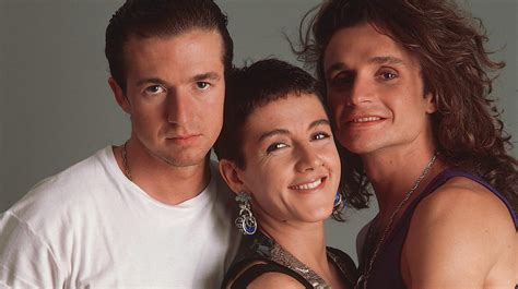 Fotografía histórica de los integrantes de Mecano en los años 80.