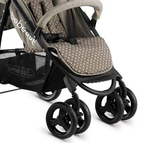 Silla de paseo Bebedue Nonna en uso, mostrando un niño cómodo