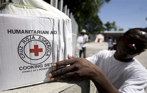Foto: Médicos voluntarios del CMCPR brindando asistencia en un municipio afectado por el huracán María