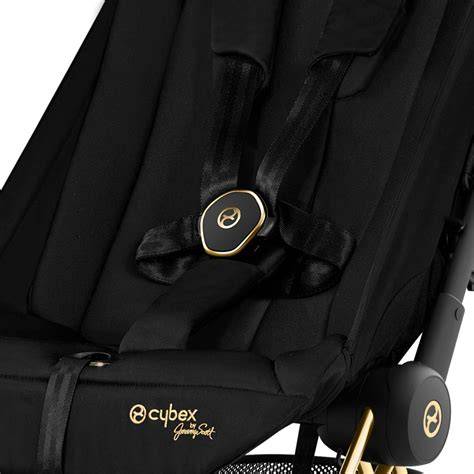 Foto detallada de los mecanismos de ajuste de la silla de paseo Cybex Callisto