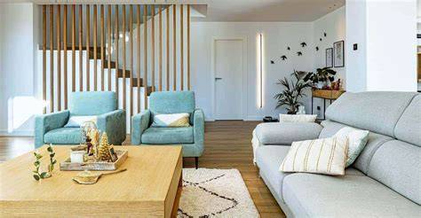 Interior de una casa de partos con ambiente acogedor.