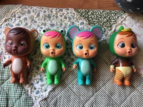 Foto de varias muñecas Cry Babies en diferentes modelos