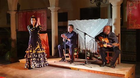 Antigua foto de un tablao flamenco, evocando la época de Pepe el de la Matrona