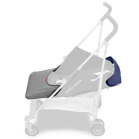 Silla de paseo Maclaren Quest Denim color índigo en un parque