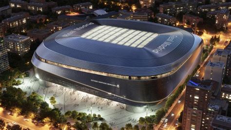 Foto de Amador Bernabéu, quizás en un evento del FC Barcelona o con su nieto Gerard Piqué