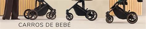Foto de una selección de carros de bebé modernos, incluyendo modelos ligeros, todoterreno y gemelares