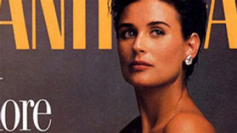Portada de Vanity Fair con Demi Moore embarazada, fotografiada por Annie Leibovitz