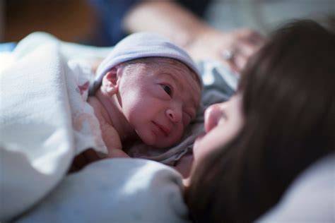 Fotografía de bebés felices o familias con recién nacidos