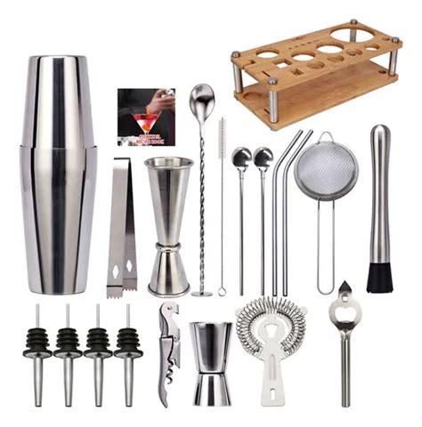 Set de herramientas básicas de coctelería para preparar bebidas con whisky