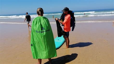 Infografía: Ventajas de un cambiador de playa para adultos