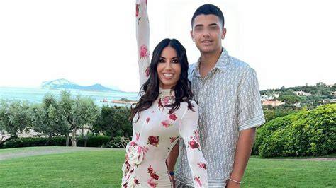 Foto de Elisabetta Gregoraci con su hijo adolescente Nathan Falco