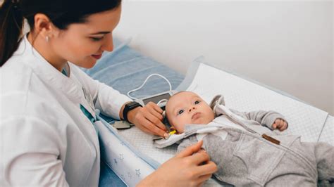 Esquema simplificado del proceso de una prueba auditiva neonatal