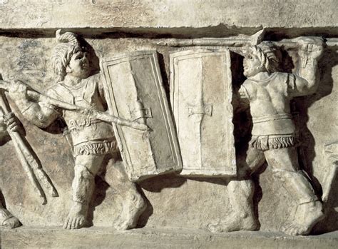 Ilustración histórica o bajorrelieve romano que representa a una obstetrix asistiendo un parto.