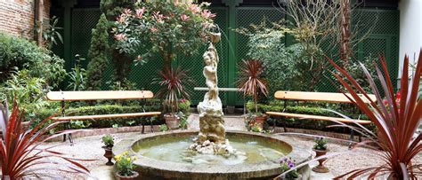 Jardín interior del Museo Nacional del Romanticismo