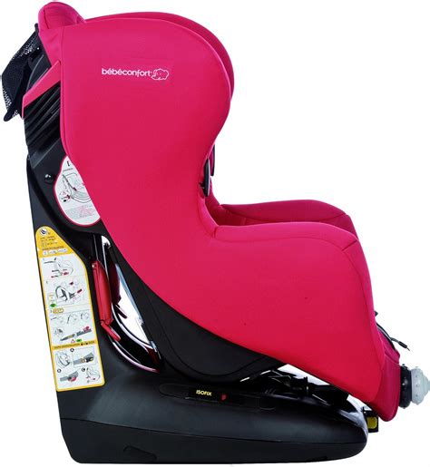 Foto de la silla Bebe Confort Iseos Isofix con un niño sentado cómodamente, resaltando su diseño y acolchado