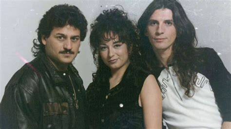 Fotografía histórica de los integrantes fundadores de Camela durante sus inicios en los años 90