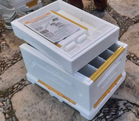 Un portanúcleos con cuatro compartimentos, para cuatro núcleos